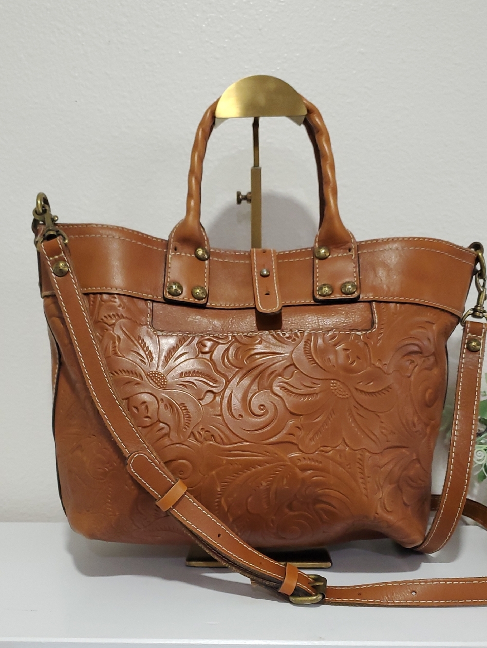 Patricia Nash Embossed Floral Leather Shoulder Bag - Tan